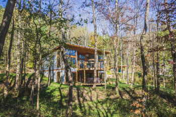 Hangar House - Retreats by HHSW - 