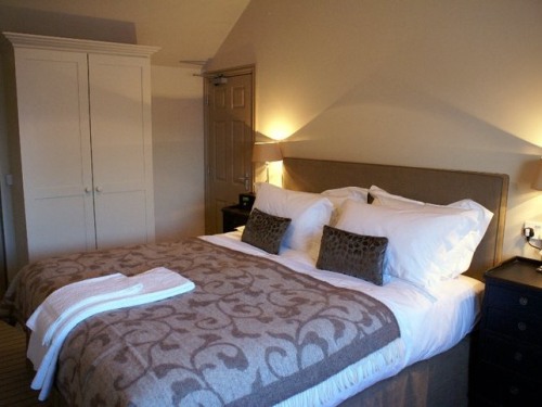 King-Luxury-Ensuite with Bath - Base Rate