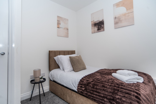 Well-presented single room perfect for a calm, restful sleep.