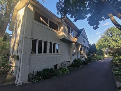 EE Roberts had fun when he designed