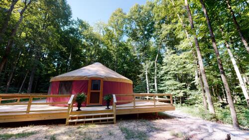 Arbor Ridge Yurt- Hocking Hills Yurts and Cabins - 