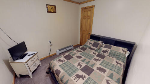 1st Choice Lodging - White Tail Cabin Bedroom 3