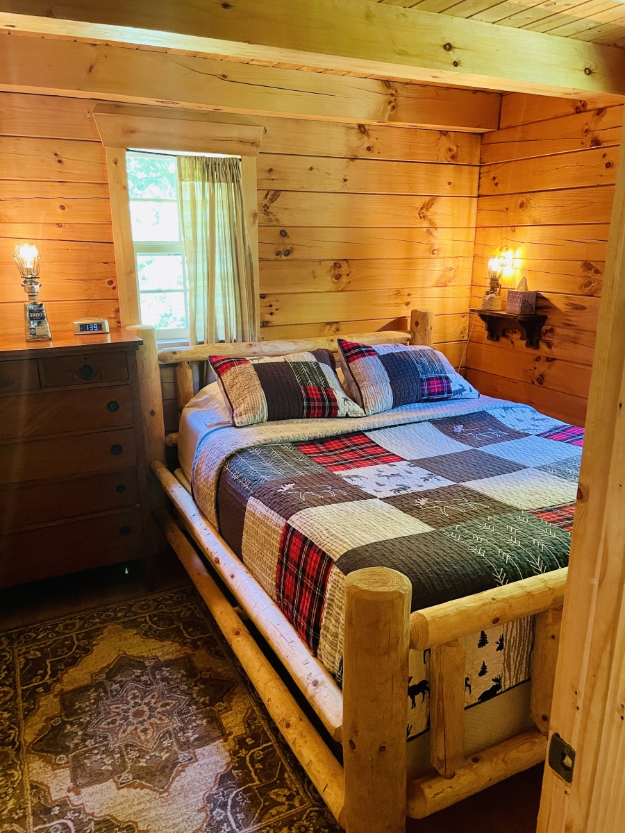 Kick Back Ridge Cabins Glory Days by Kick Back Ridge Cabins