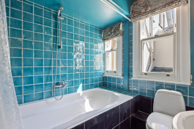 Bathroom with bathtub