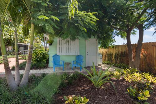 Cottage 04-Bungalow-Ensuite-Superior-Patio - Base Rate