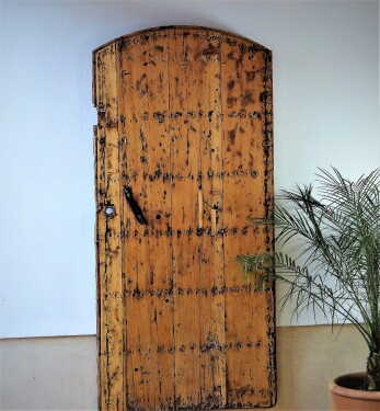 Old medina door