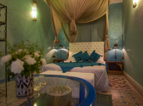 Chambre Essaouira-Triple-Super spacieuse-Salle de bain privée séparée-Vue sur Piscine