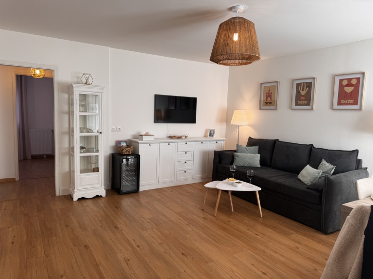 Dream Life in Paris by Dream Apartments