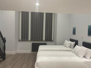 Apt.5 Studio Superior