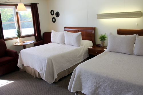 09 -2 full size beds-Double room-Standard-Ensuite - Base Rate