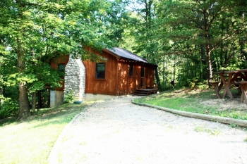 Hocking Hills Cabins - Happiness Is - 