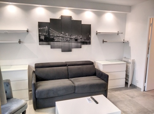 canapé lit et 2 commodes de rangements