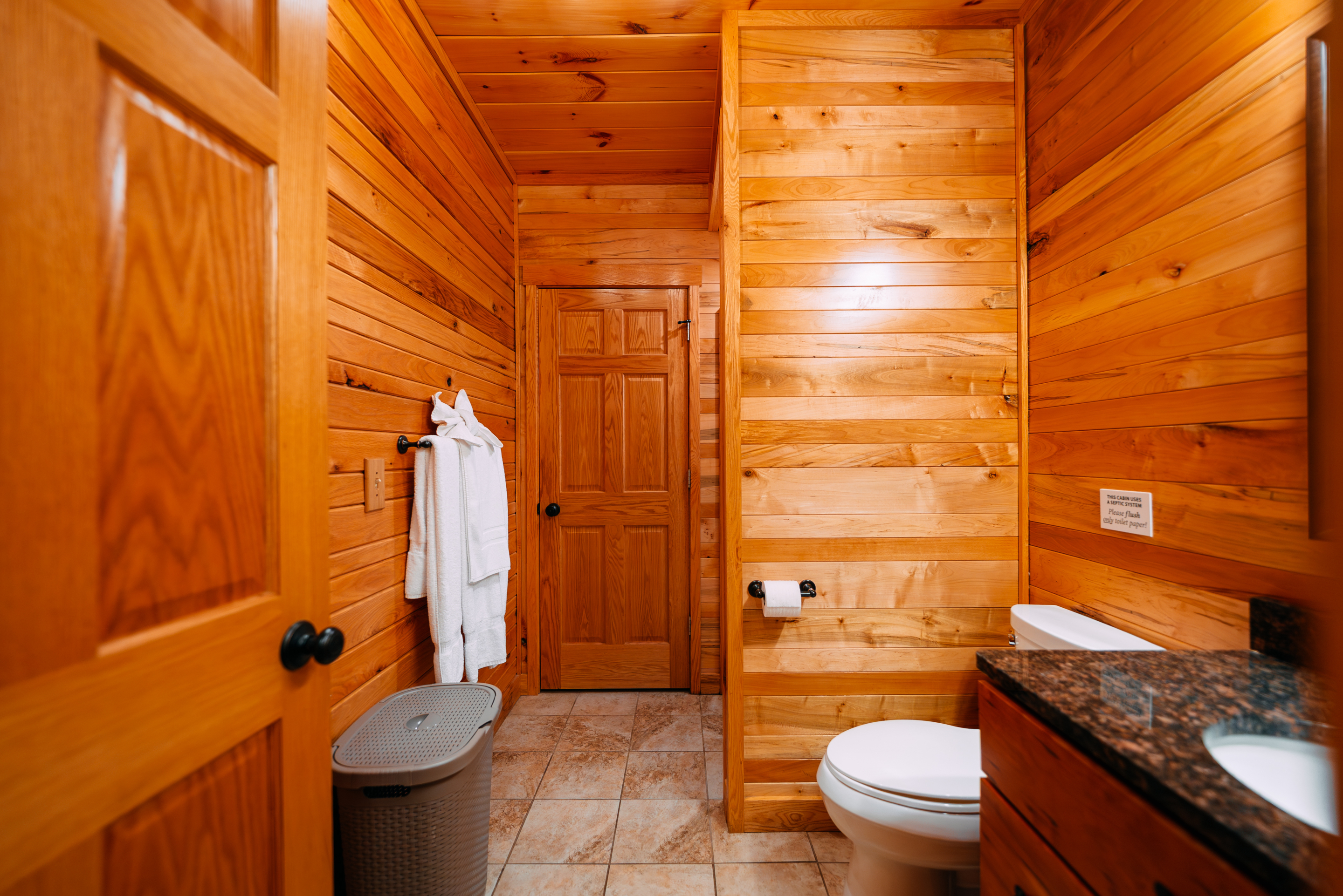 Gray Wolf Lodge | Photo 34