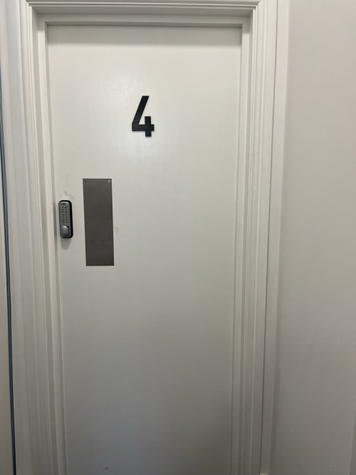 Studio 4- Key lock for 24 hour access and easy check-in and check-out