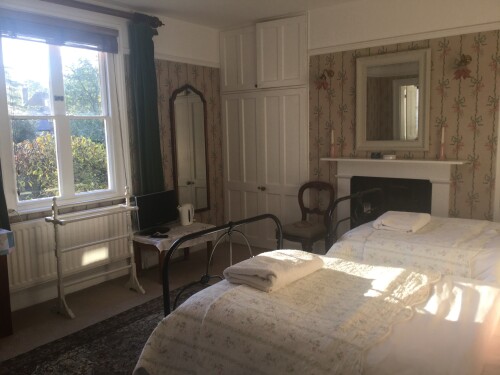 Twin room-Deluxe-Ensuite with Shower-Garden View-First Floor Twin - Base Rate