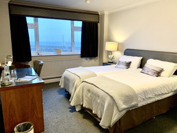 Twin Room with Harbour View 