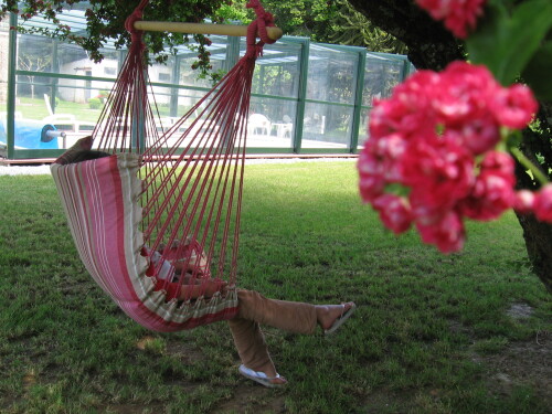 détente dans la balancelle
