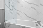 Muir Street - Bathroom with fitted shower