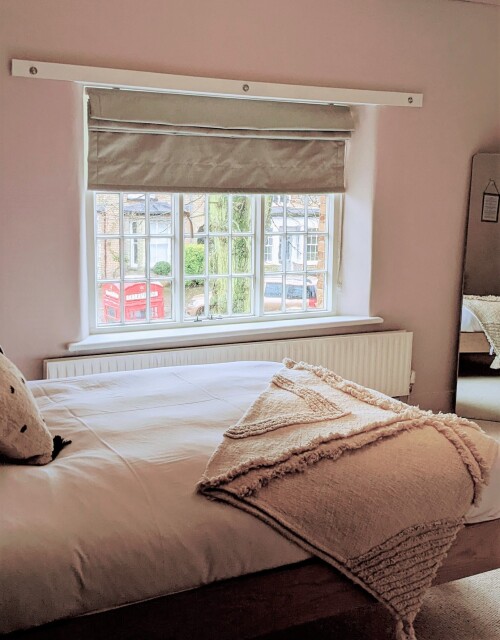 Double room-Large-Ensuite with Bath-Street View-Wren - Base Rate