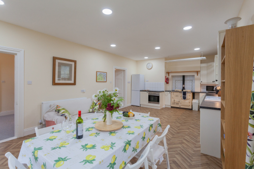 Bungalow-Ensuite with Bath-Countryside view - Base Rate