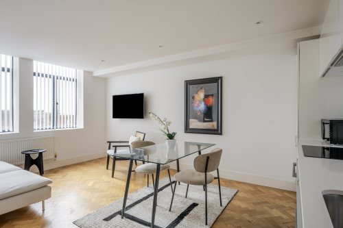 Luxurious furnishings and spacious living room