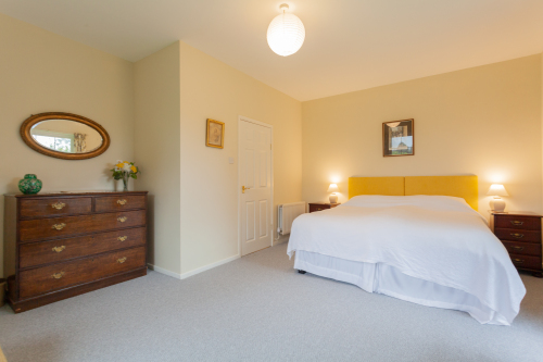 Bungalow-Ensuite with Bath-Countryside view - Base Rate