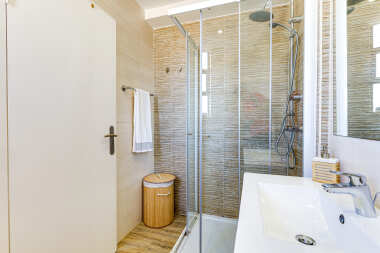 En suite bathroom 