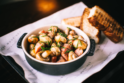 Classic Garlic Mushrooms and Gammon