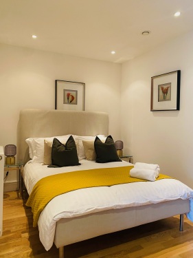 Stylish Serviced Apartment Canary Wharf  - 