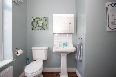 Upstairs Bathroom