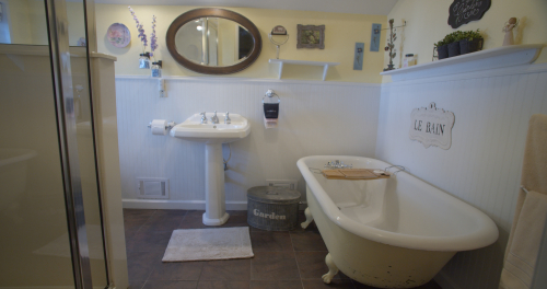 Garden Suite Bathroom