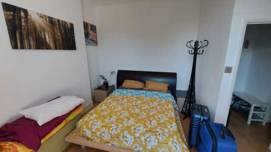 Extra Large Double Bedroom 