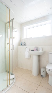 Bathroom at Caledonia Luxe Stays Short Lets & Serviced Accommodation			