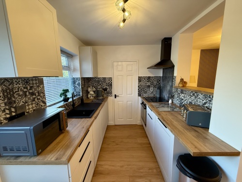 Fully equipped kitchen