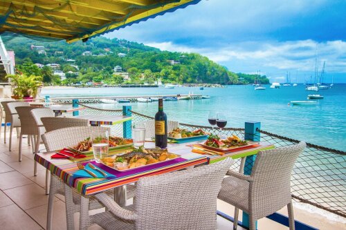 Restaurant avec vue plage et mer en Guadeloupe