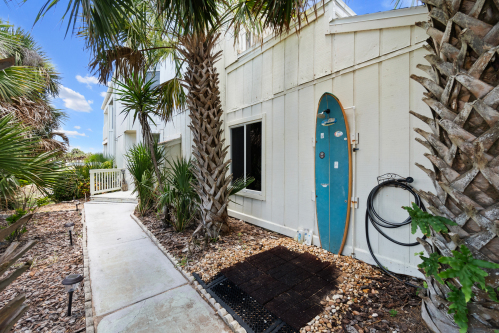 Outdoor beach shower