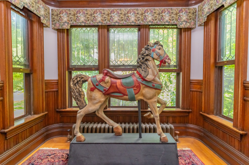 Carousel horse