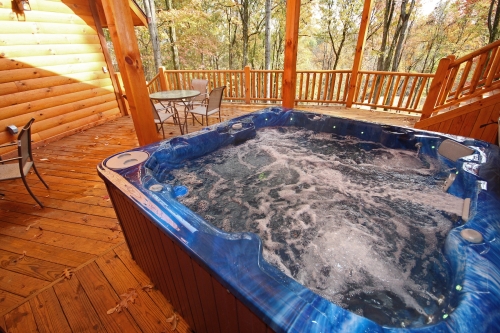 One of two Hot Tubs, Majestic Oaks Lodge