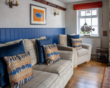 Large Lounge Area with Fabulous Views