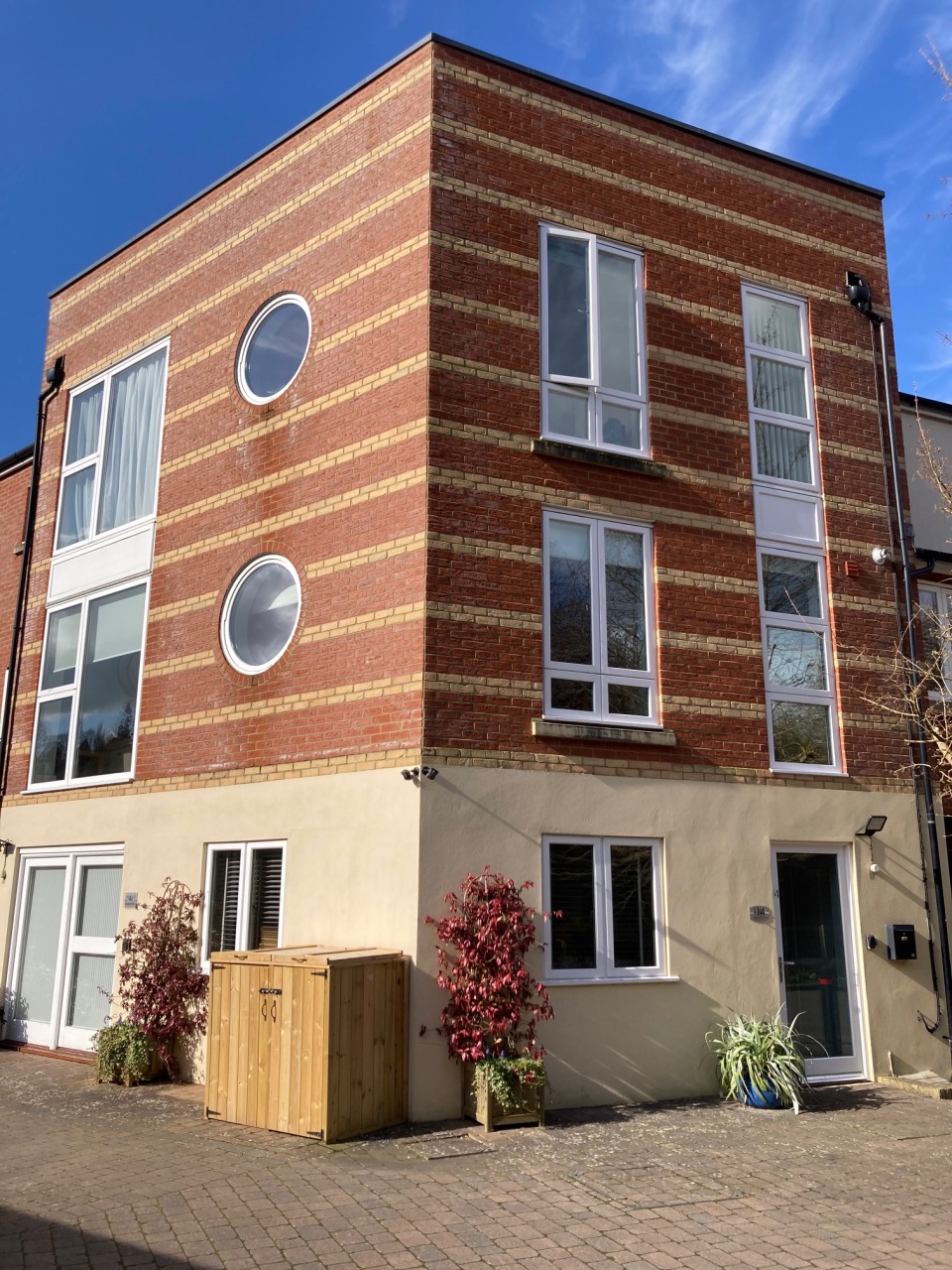 Streamside Apartments, Yeovil Apartments