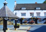Admiral Rodney: Pub with a wood-panelled lounge-bar, a snug, beer garden and serving an extensive menu of pub grub.
