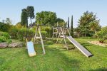 aire de jeux pour les enfants 