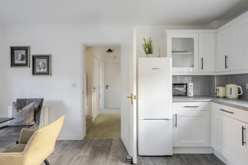 A stylish, modern kitchen designed for both convenience and creativity. Sleek worktops, quality appliances and thoughtful layout make cooking a pleasure, whether you’re preparing a simple breakfast or a gourmet dinner. Bright, open and beautifully finished, this space invites you to gather, cook and enjoy—where everyday meals feel like a special occasion.