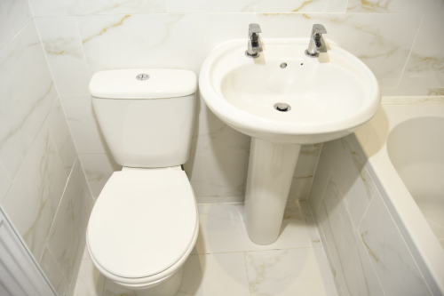 Toilet & Basin