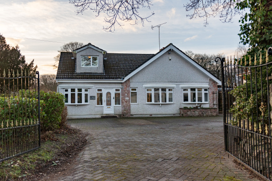 Welcome to the Plymouth Pool House, a spacious and welcoming family home with a generous driveway and plenty of parking for group stays