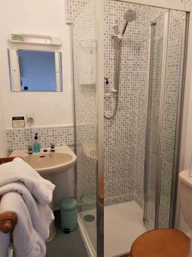 Ensuite