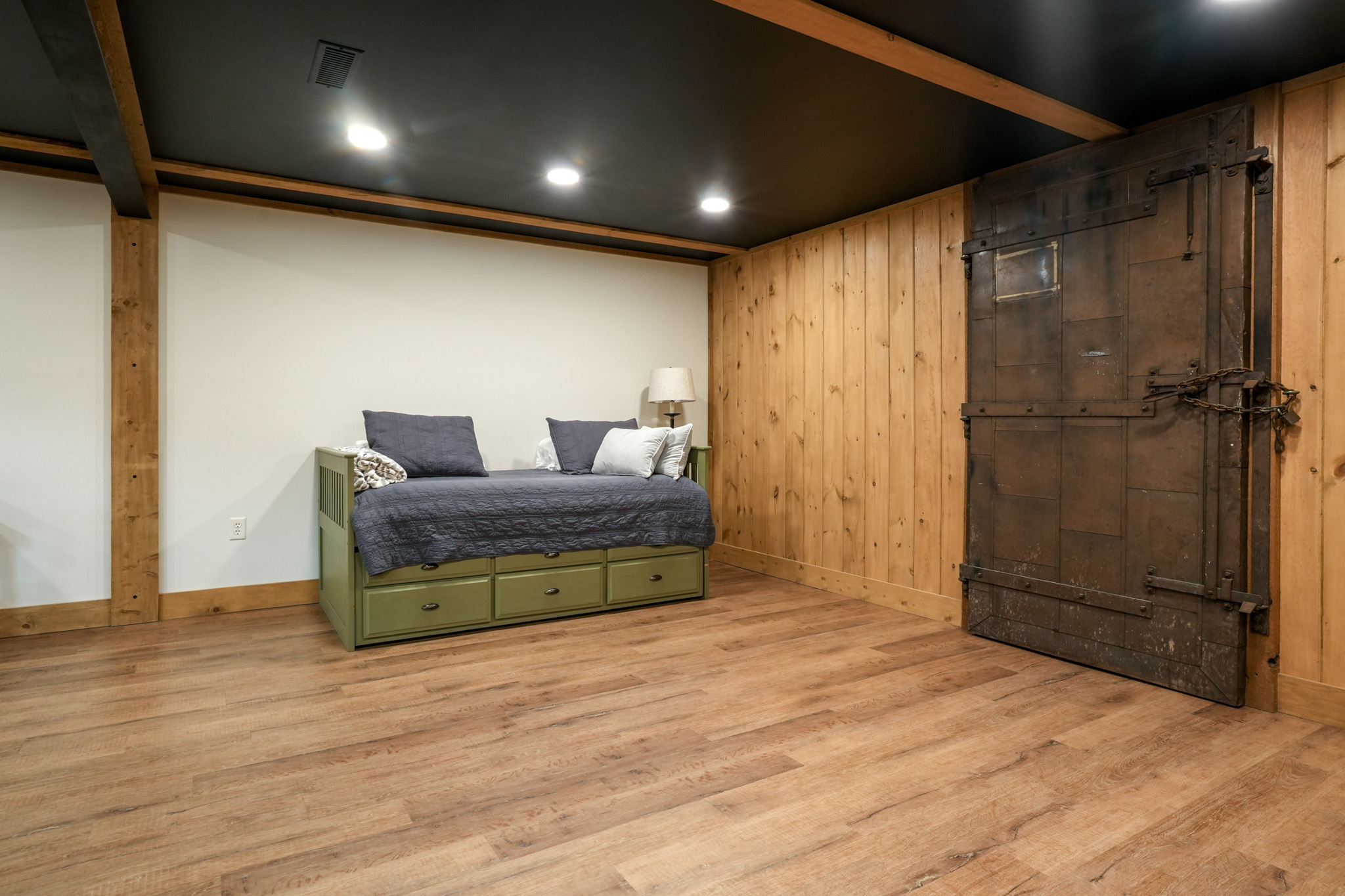 Brawny Woods | Photo 42