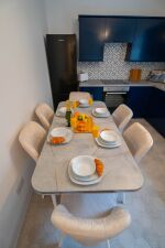 Extendable Table with 9 chairs available