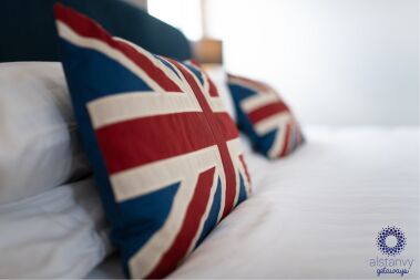 Enjoy the Union jack accents throughout
