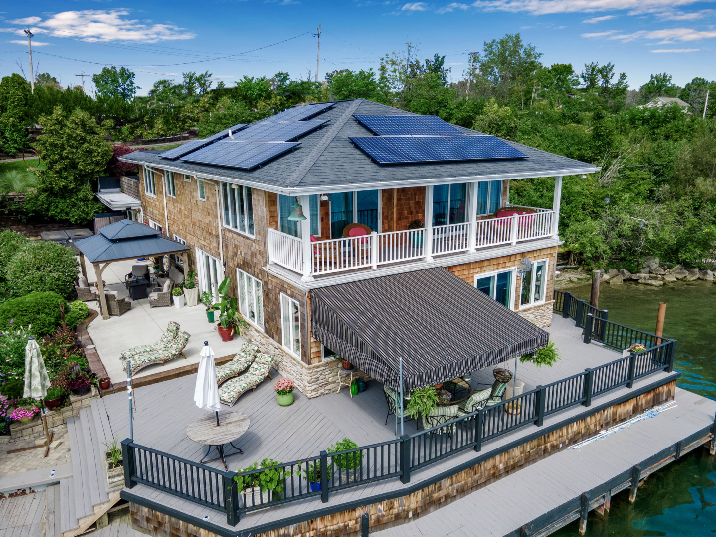 South Bridge Bed and Breakfast, Grand Island | Home